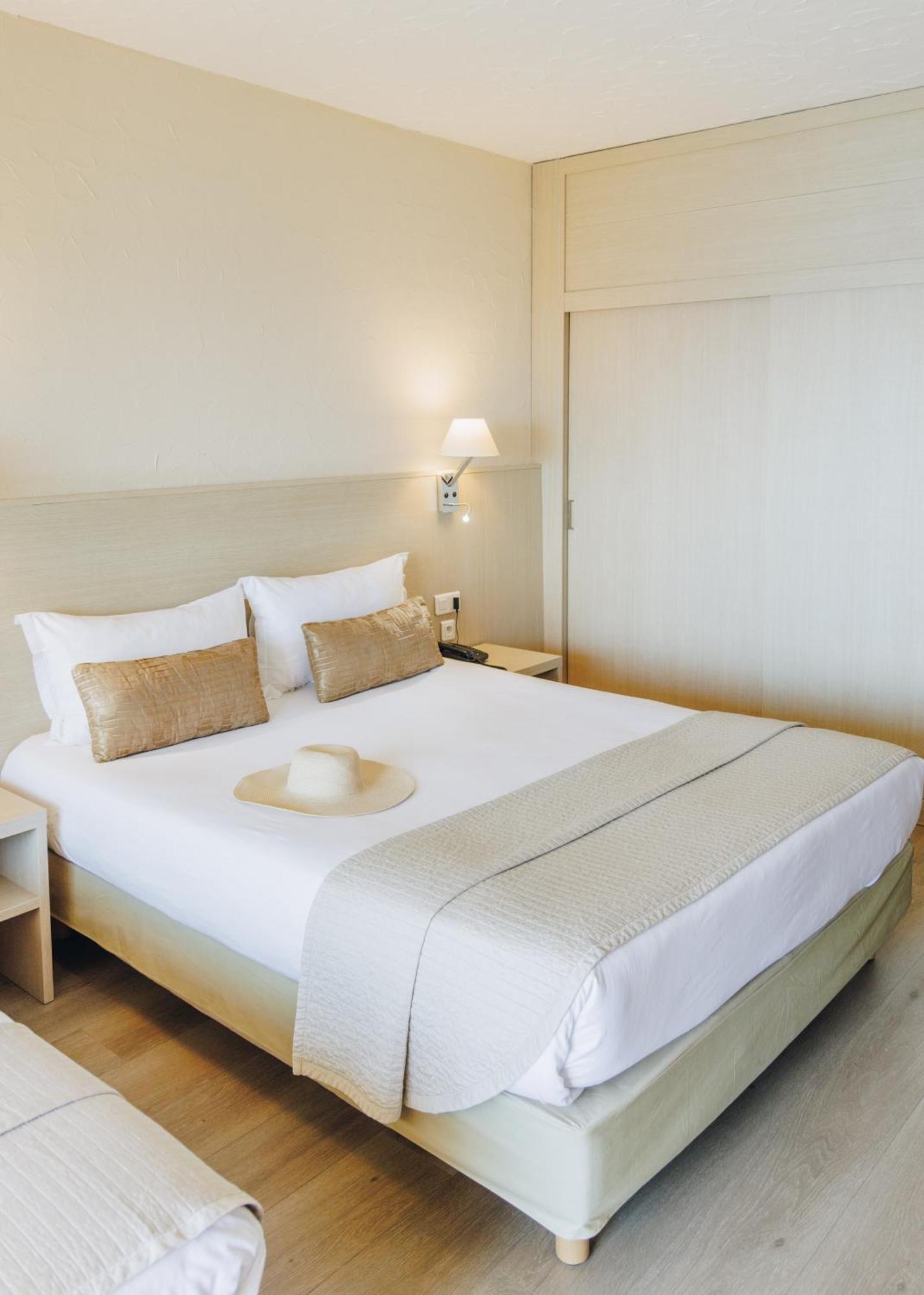 Alivi Hotel Ville-di-Pietrabugno ภายนอก รูปภาพ