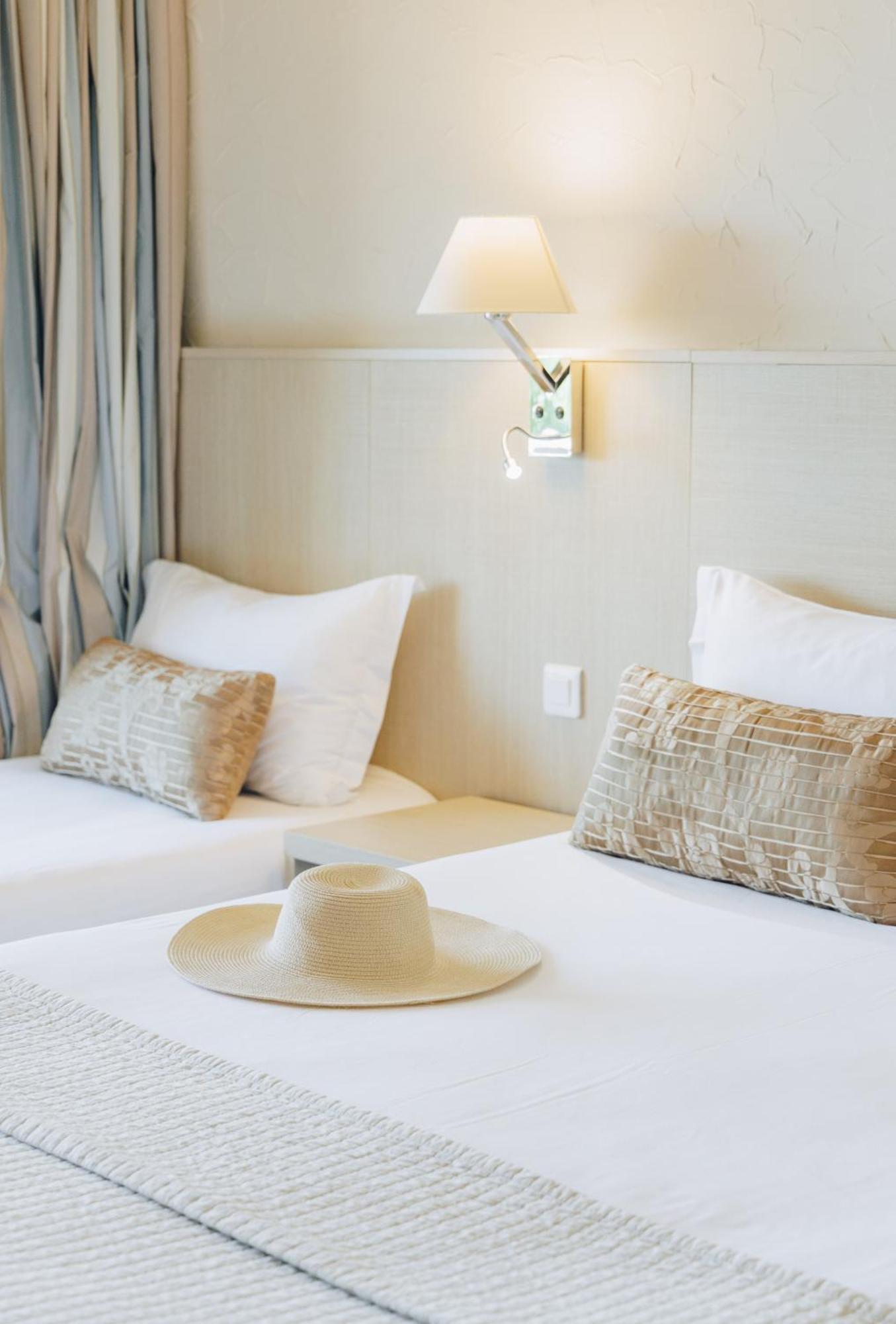 Alivi Hotel Ville-di-Pietrabugno ภายนอก รูปภาพ